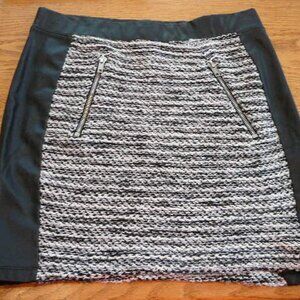 H&M Divided Faux Leather Trimmed Mini Skirt Gray White Black Textured-Small